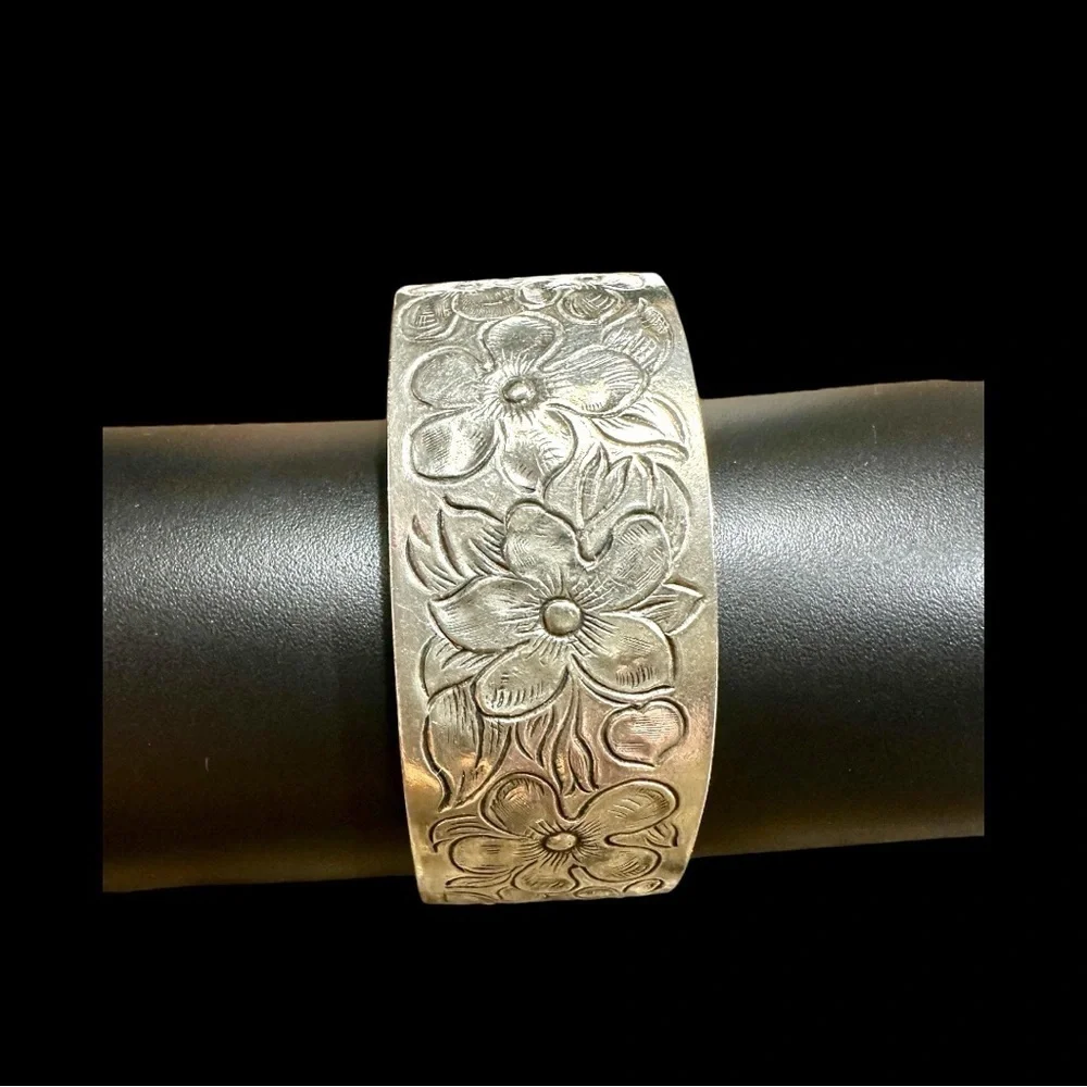 SALISBURY PEWTER, FLOWER OF THE MONTH, CUFF BRACELET. MONTH OF FEBRUARY.